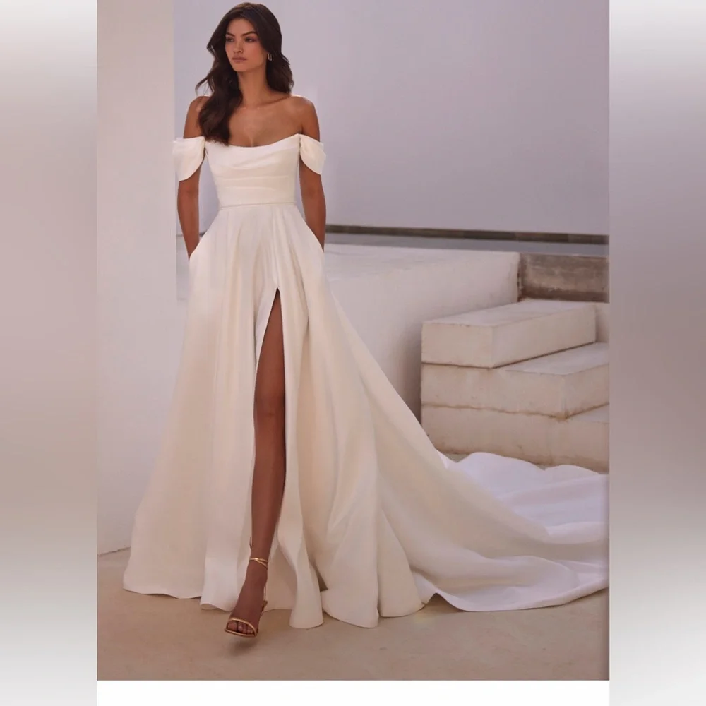 Milla Nova wedding dress - Picture 1 of 3